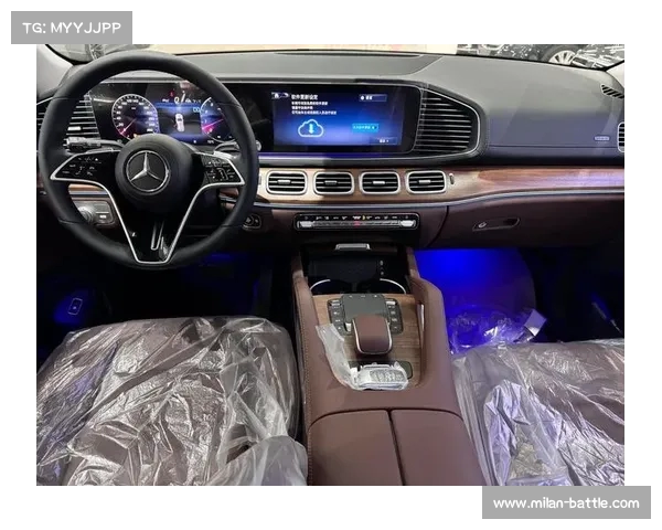 全新设计！奔驰新款GLE内饰大改，预计年底亮相